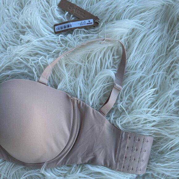 Skims Fits Everybody Strapless Bra Mica Size 32H - Picture 4 of 8